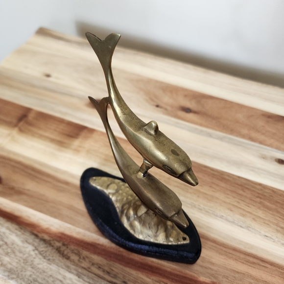 Vintage Brass Dolphins Figurine Statue Mid Century Decor - Picture 11 of 11
